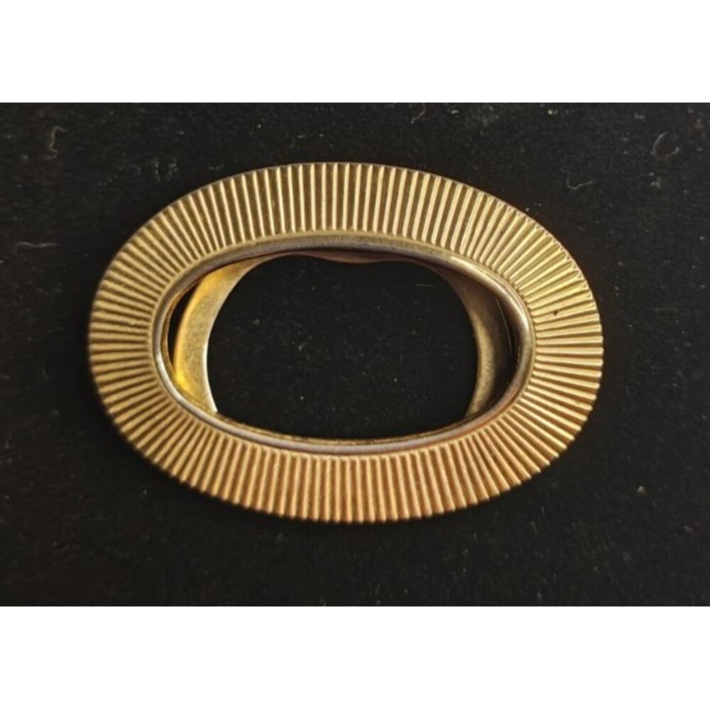 Vintage Gold Toned Oval Scarf Clip Ribbed Texture